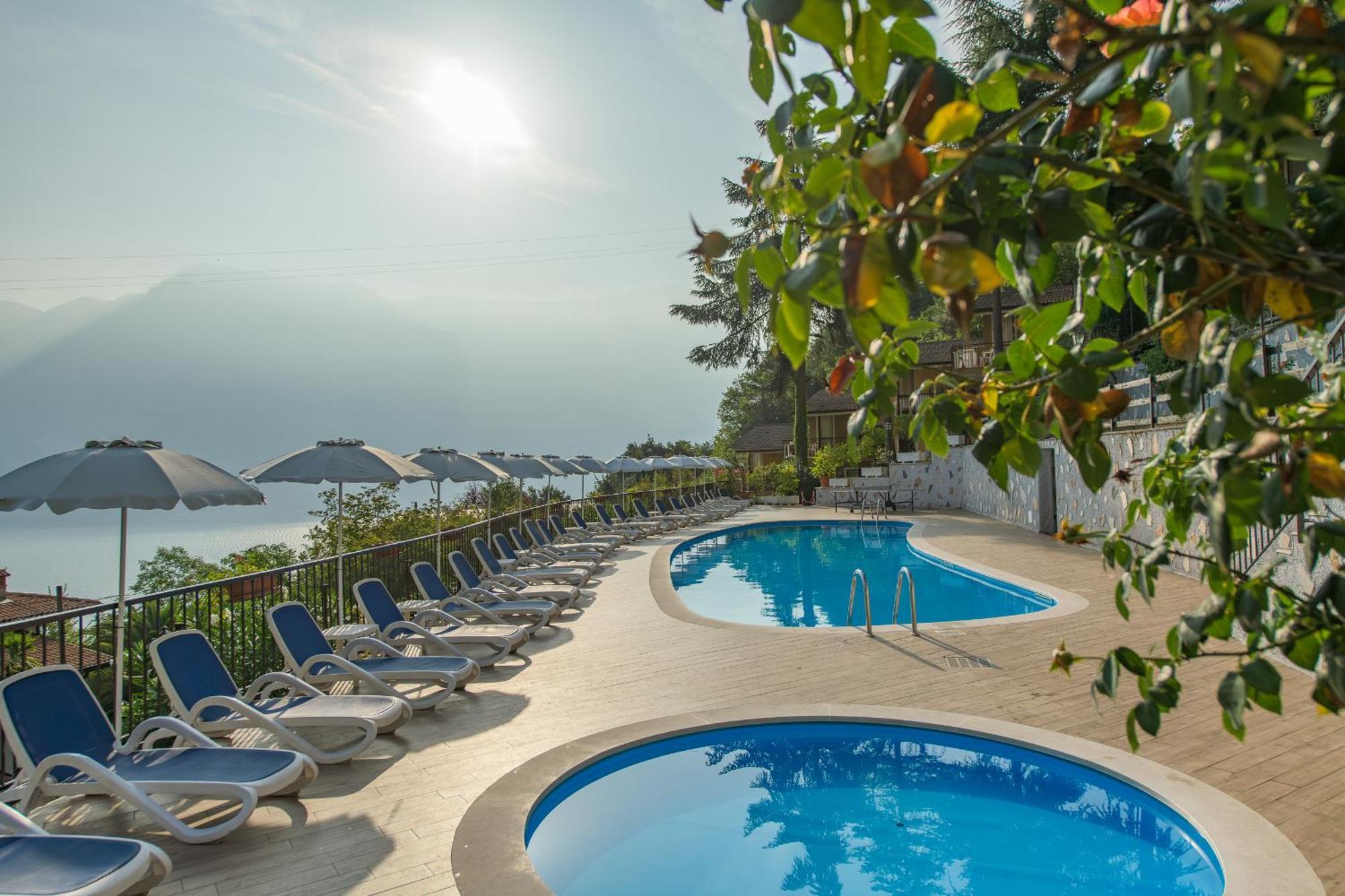 Residence Oasi Limone sul Garda Exterior photo