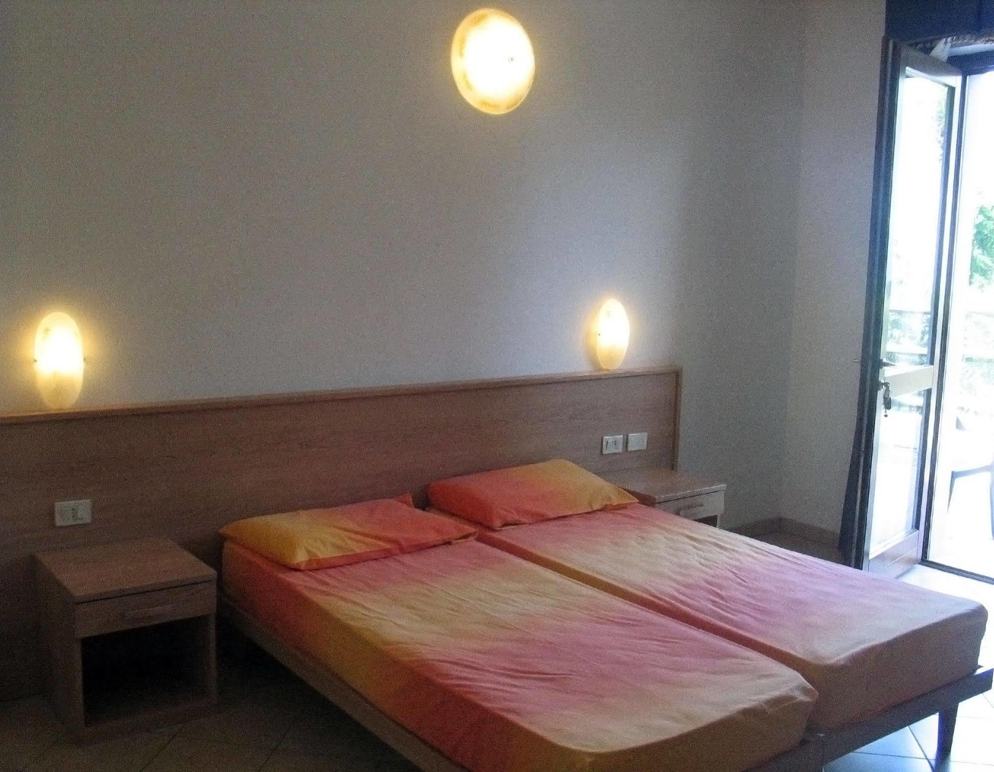 Residence Oasi Limone sul Garda Exterior photo