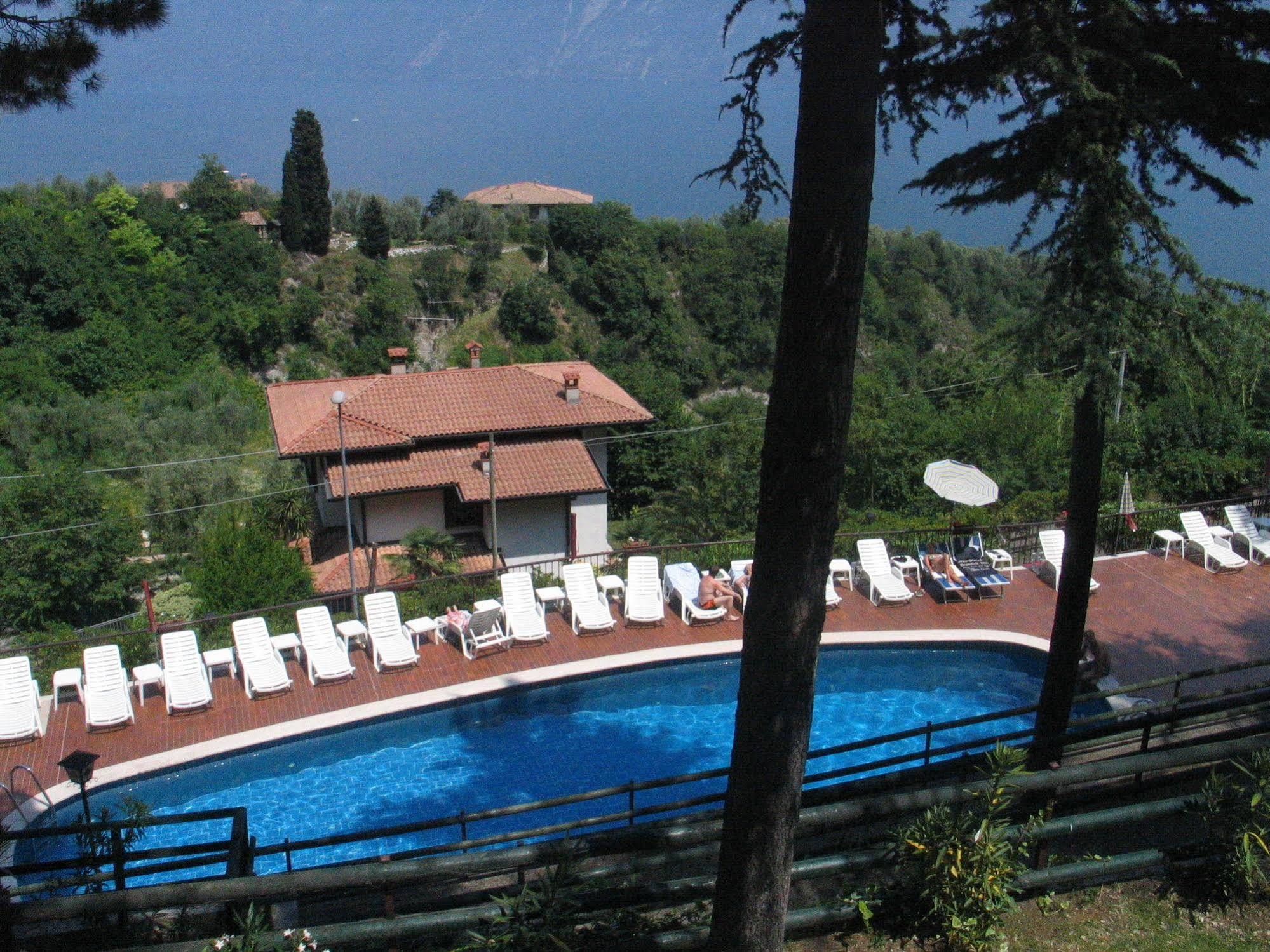 Residence Oasi Limone sul Garda Exterior photo
